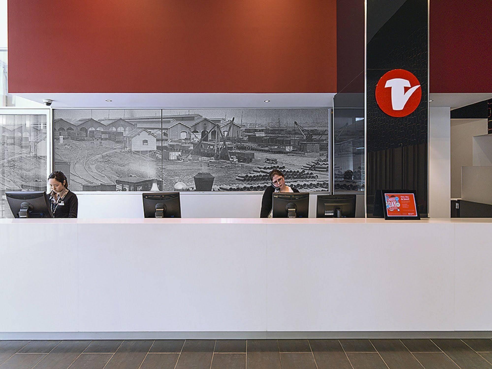 Travelodge Hotel Melbourne Docklands Kültér fotó